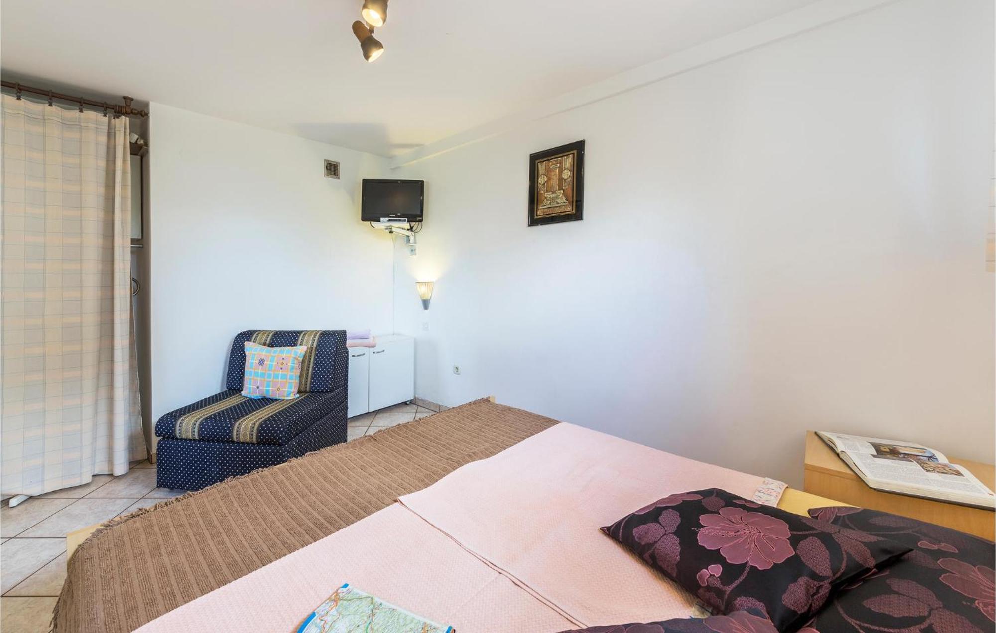 Gorgeous Apartment In Pula With Wifi Luaran gambar