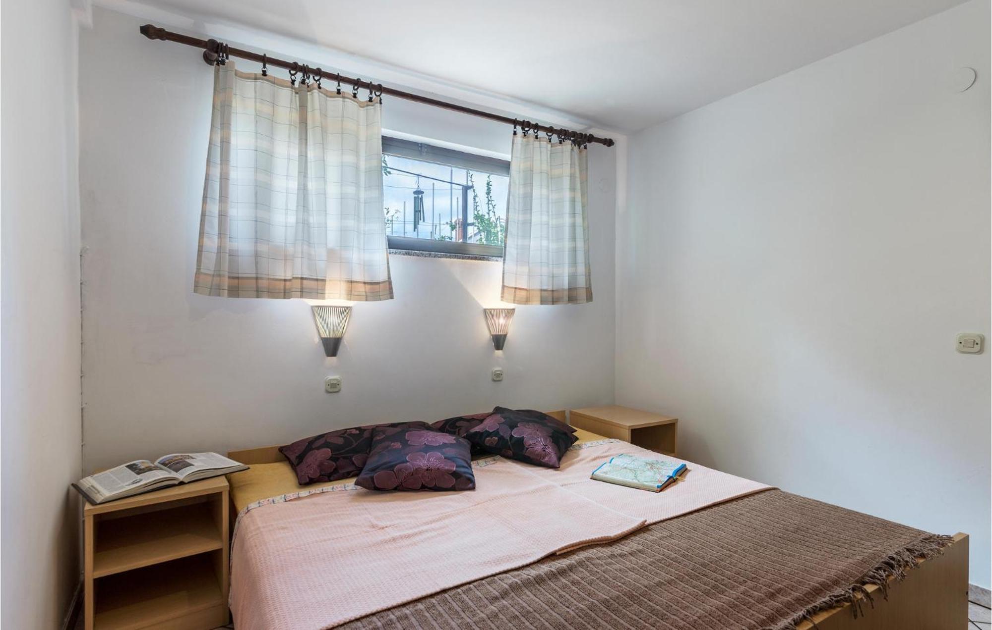 Gorgeous Apartment In Pula With Wifi Luaran gambar